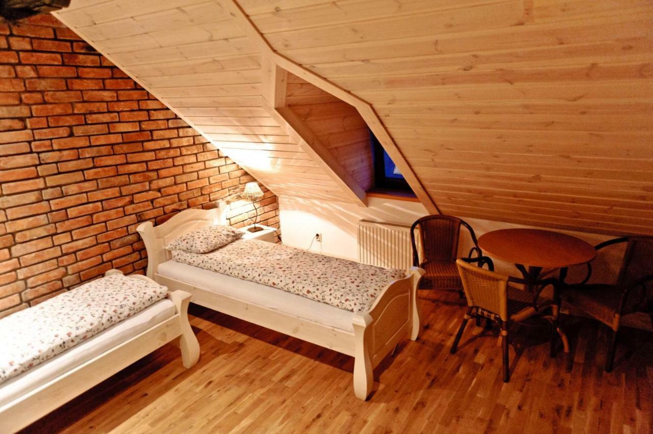Dworek Pod Wiecha Kaweczyn  Ngoại thất bức ảnh